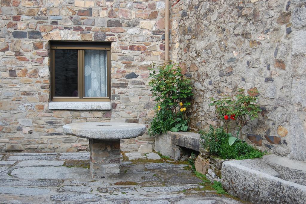 Casa Rural La Cuadraa Linares de Riofrio Exterior photo