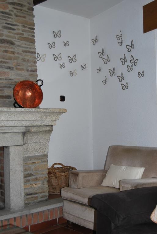 Casa Rural La Cuadraa Linares de Riofrio Exterior photo